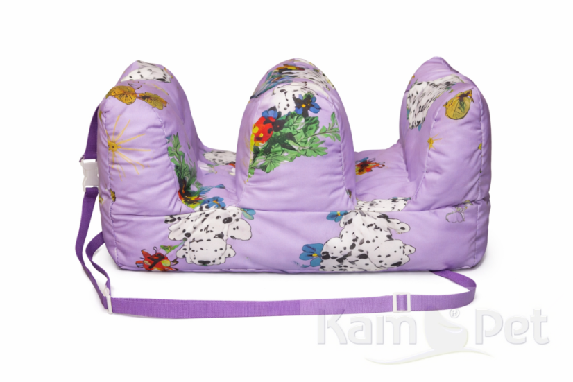 Fixační pomůcka ÉČKO KamPet® – BAVLNA - Vzorník Bavlna: Modrá látka s motivem žiraf